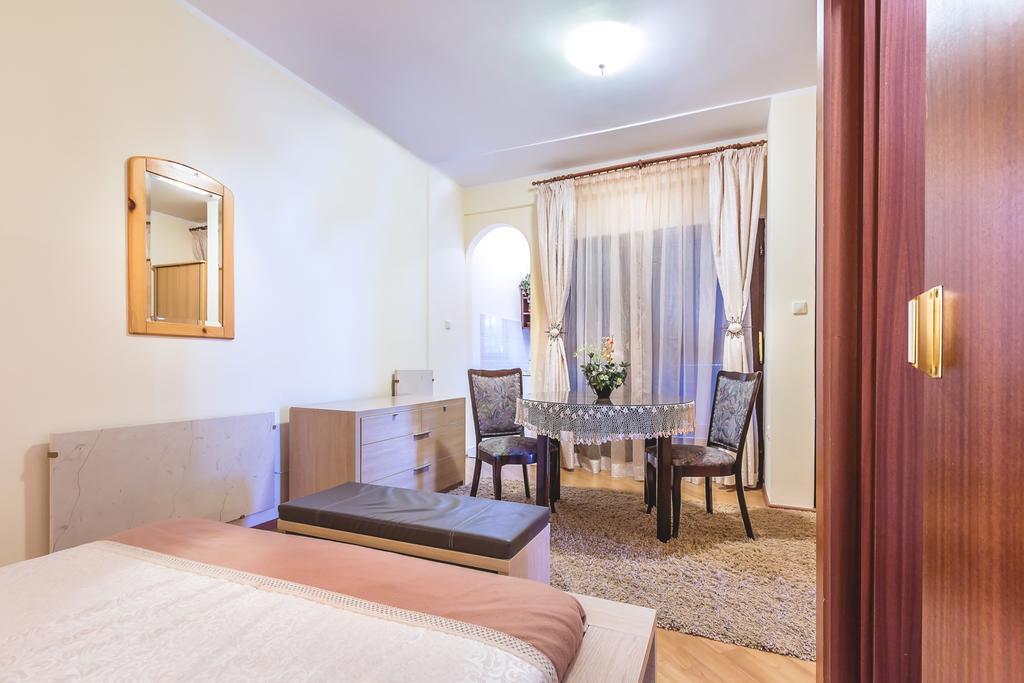 Villa Roses Apartments & Wellness Ičići Kültér fotó