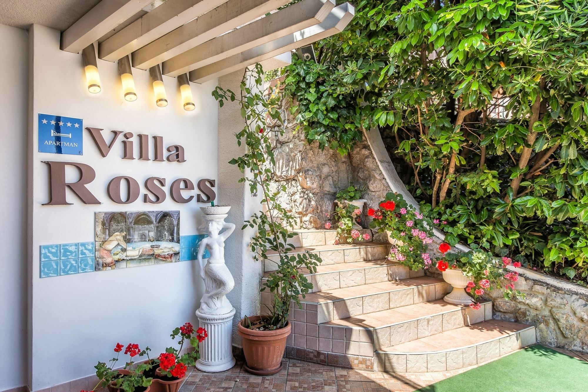 Villa Roses Apartments & Wellness Ičići Kültér fotó